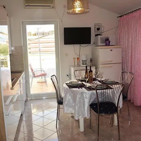 Apartament Vesna Ravni